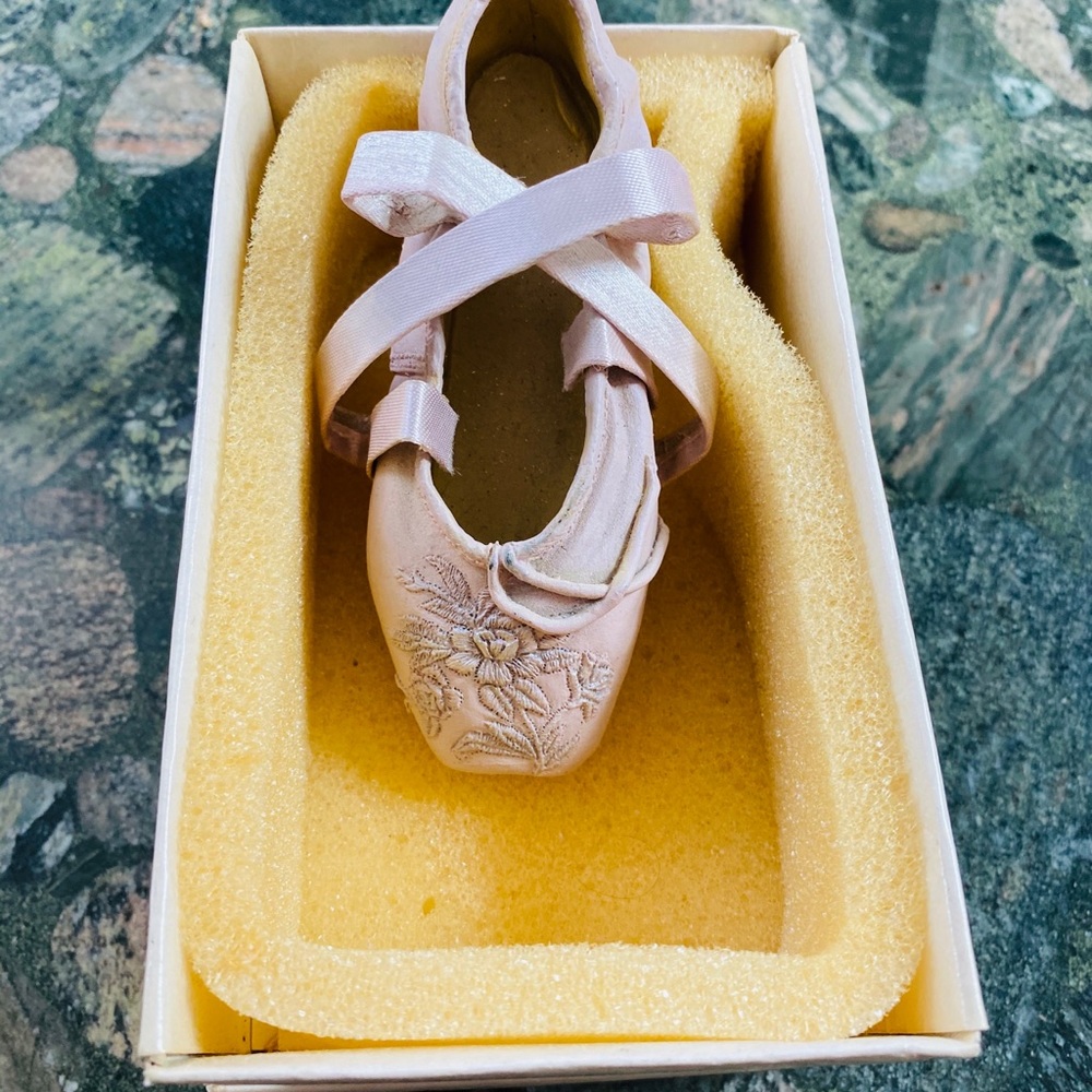 For Shoe Lovers & Collectors